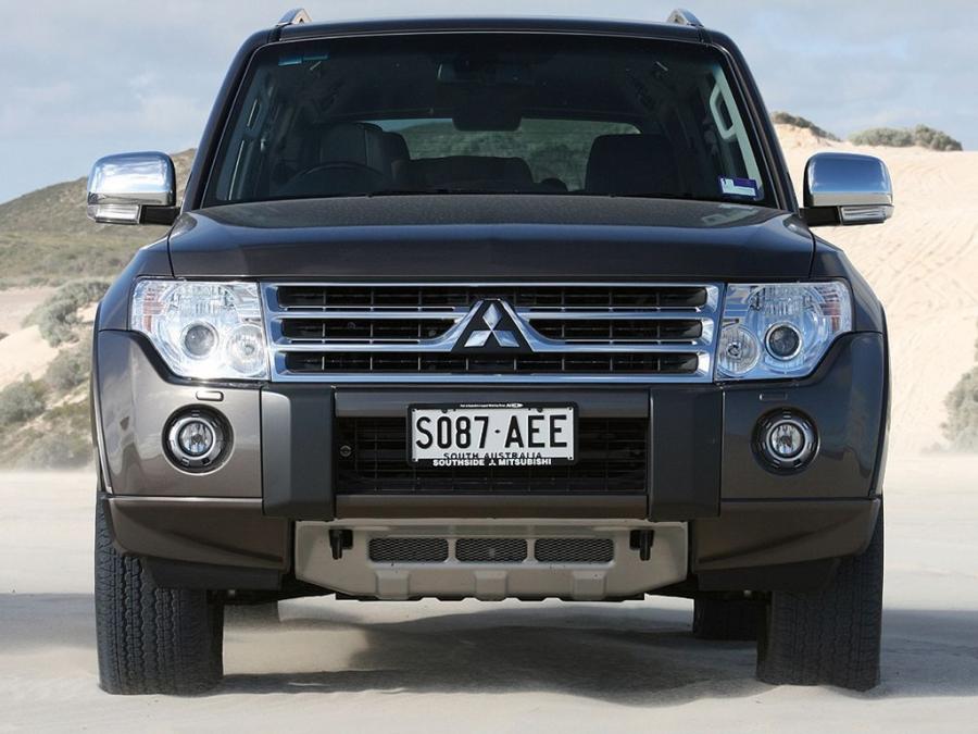  Mitsubishi Pajero 5-Door 2006 года  (AU) (фото 11 из 13)